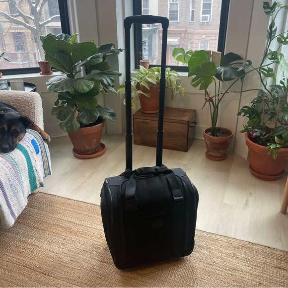 Calpak Murphie Underseat Carry-on Suitcase - Picture 6 of 9